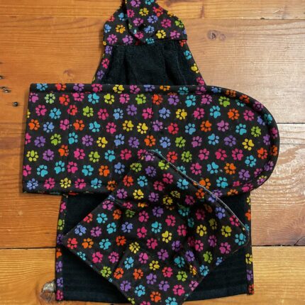 Matching kitchen set in colour paw print fabric