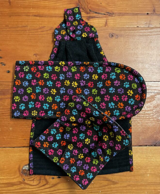 Matching kitchen set in colour paw print fabric